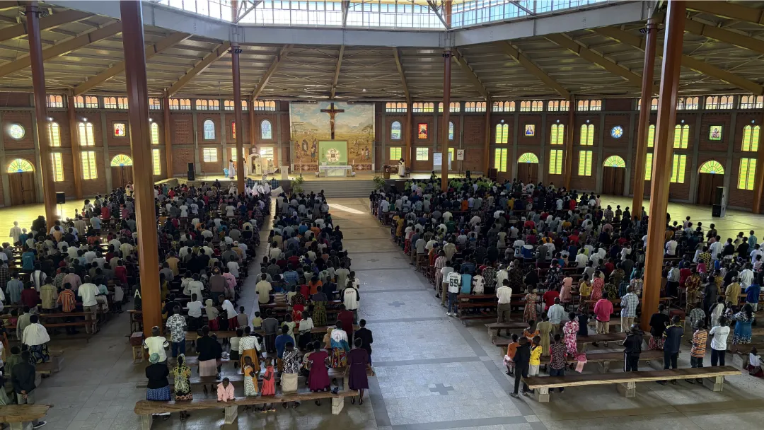 Audiotechnik für die Merciful Love of Jesus Cathedral in Uganda
